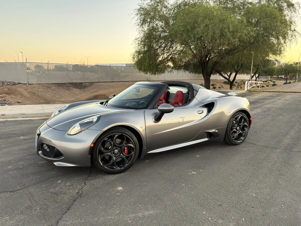 2018 Alfa Romeo 4C Spider - Image 26 of 31