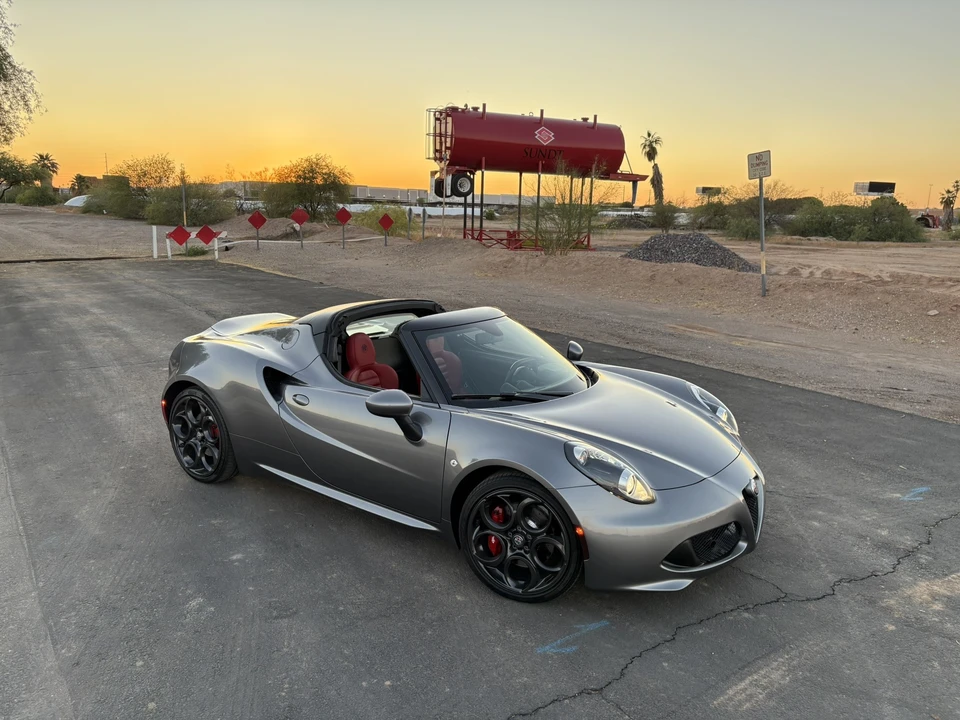 2018 Alfa Romeo 4C Spider - Image 27 of 31