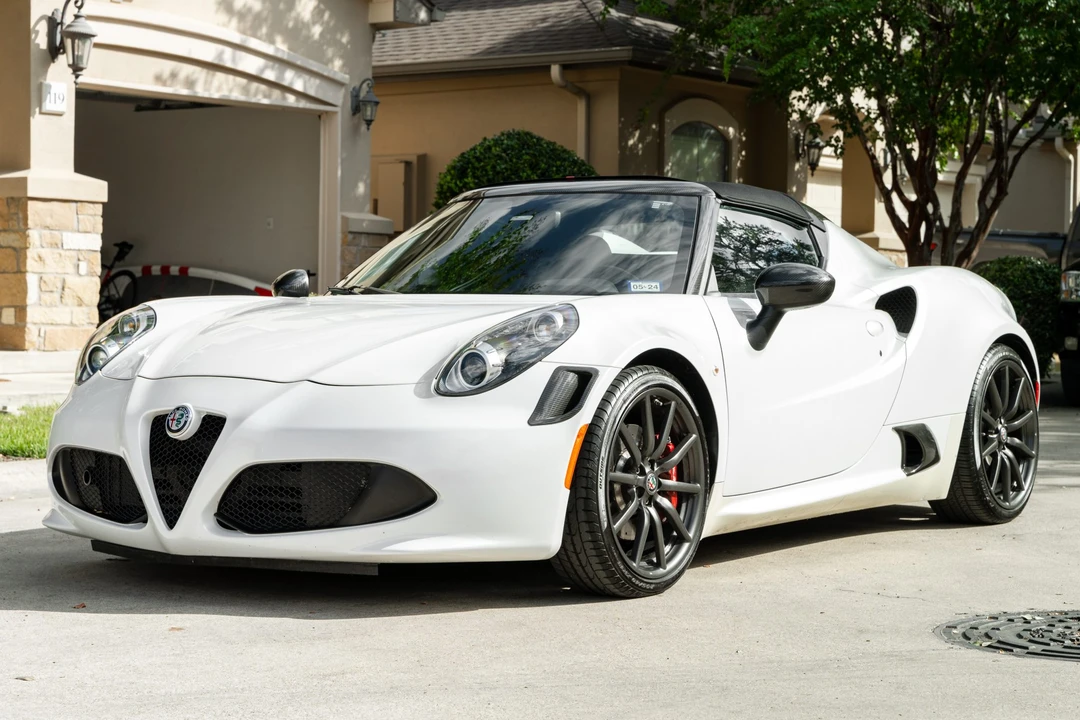 2018 Alfa Romeo 4C Spider - Image 6 of 31