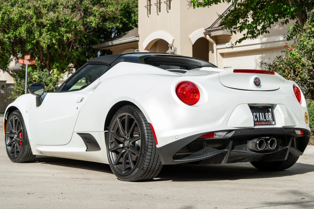 2018 Alfa Romeo 4C Spider - Image 12 of 31