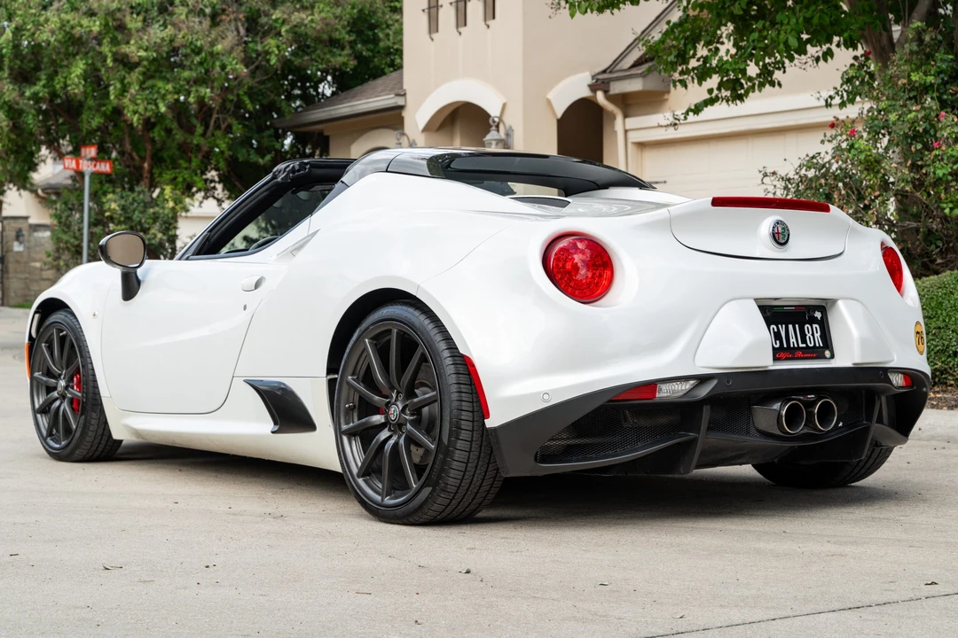 2018 Alfa Romeo 4C Spider - Image 5 of 31