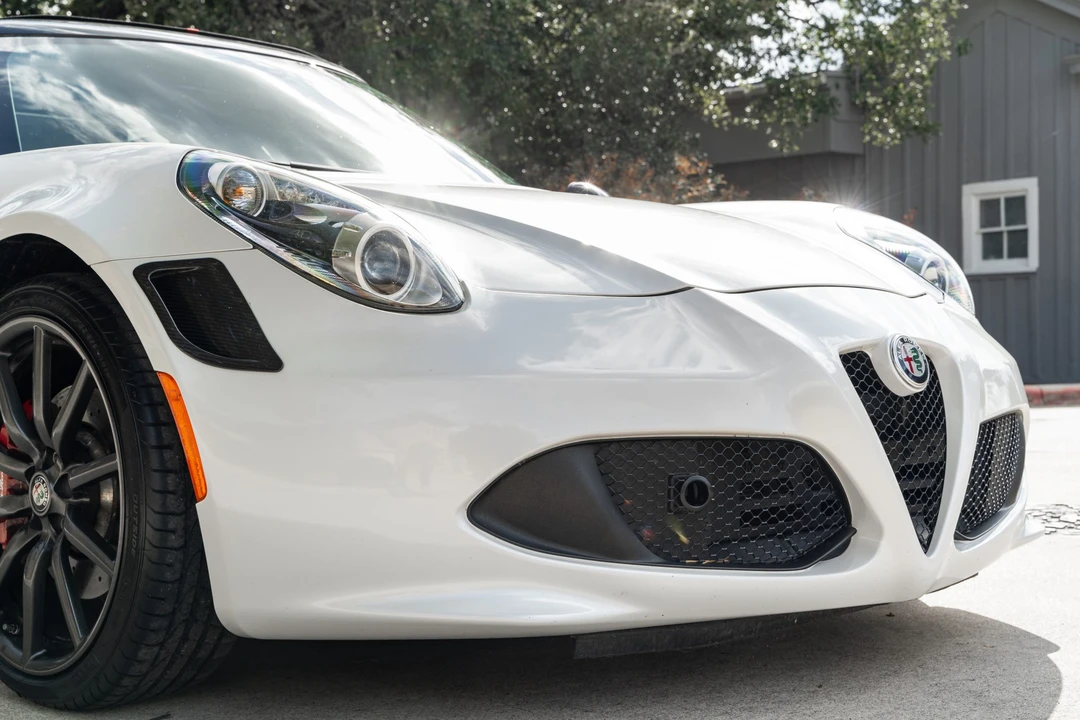 2018 Alfa Romeo 4C Spider - Image 15 of 31