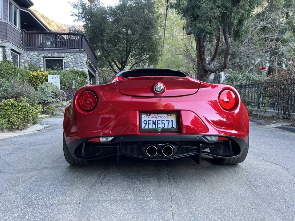 2018 Alfa Romeo 4C Spider - Image 12 of 31