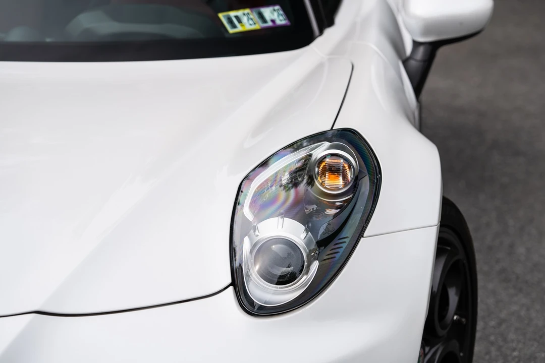 2018 Alfa Romeo 4C - Image 7 of 31