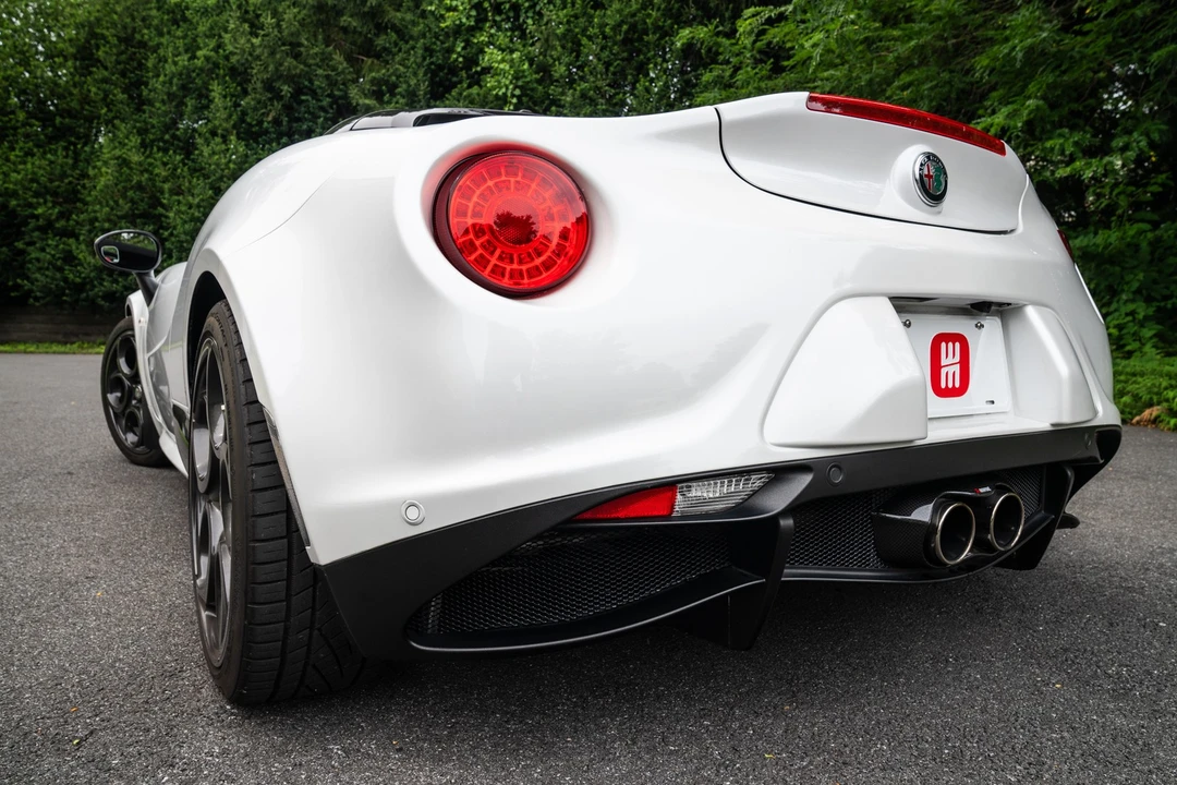 2018 Alfa Romeo 4C - Image 27 of 31