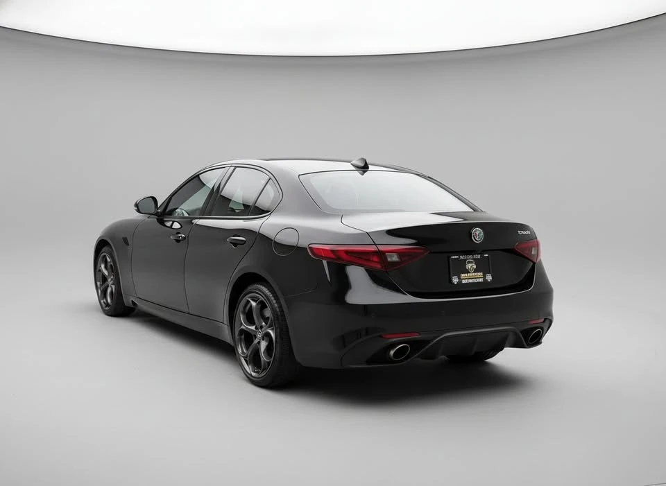 2018 Alfa Romeo Giulia - Image 3 of 20