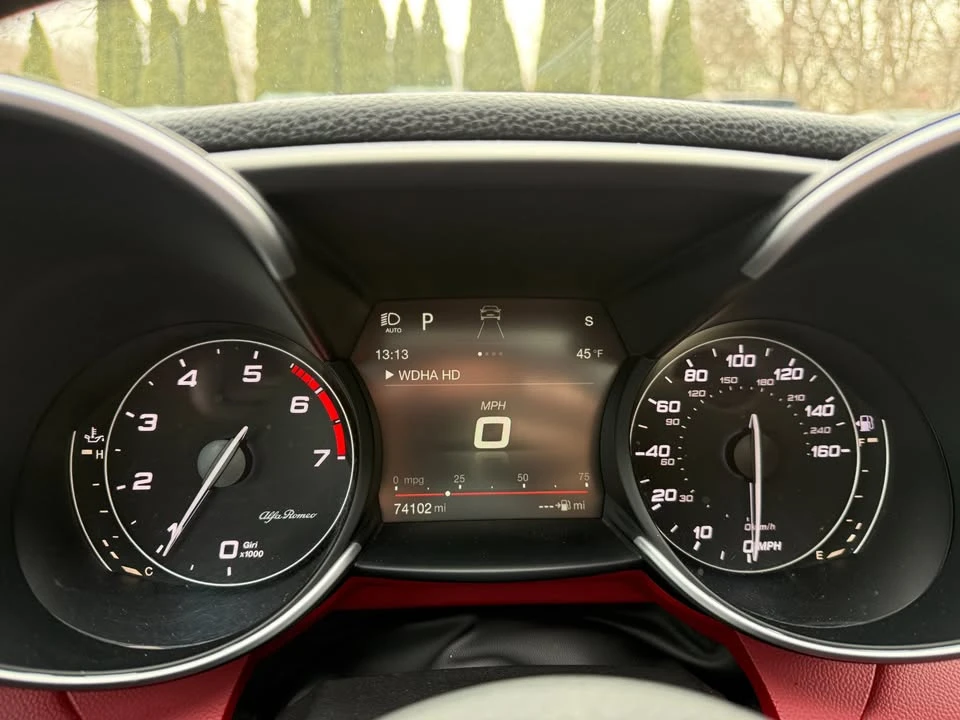 2018 Alfa Romeo Giulia - Image 16 of 19
