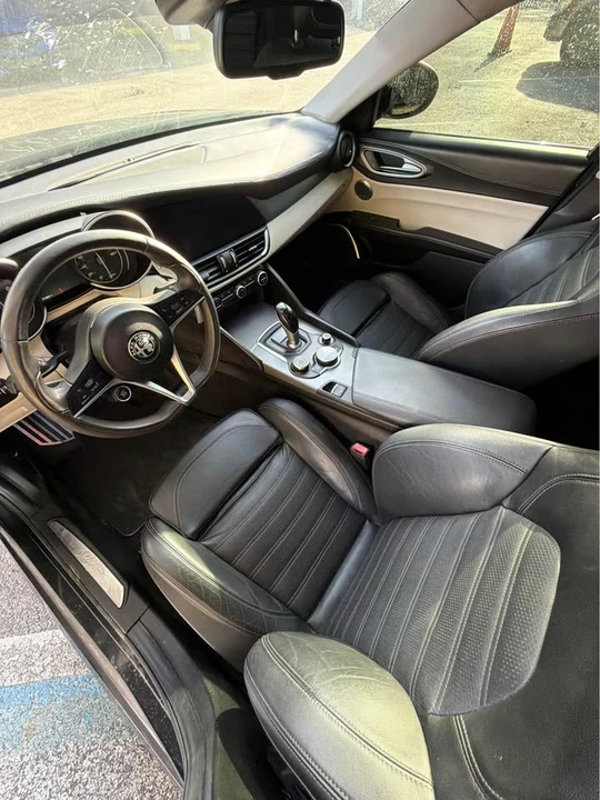 2018 Alfa Romeo Giulia - Image 4 of 6
