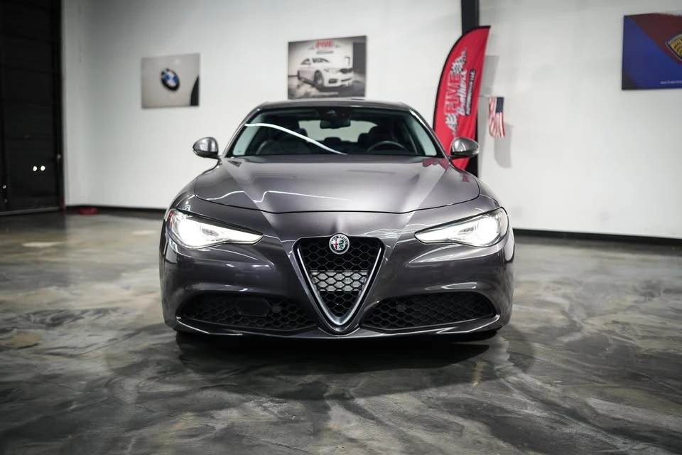 2018 Alfa Romeo Giulia - Image 2 of 18