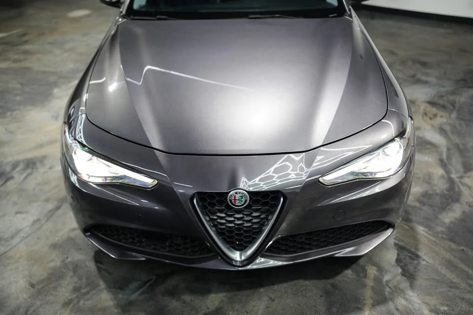 2018 Alfa Romeo Giulia - Image 5 of 18