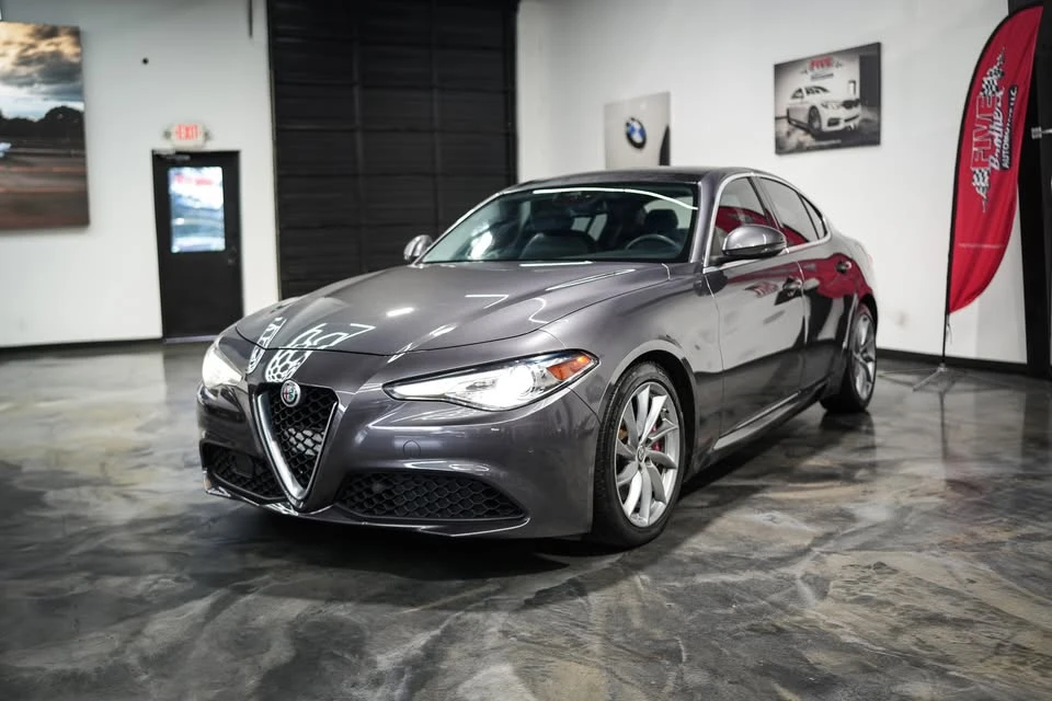 2018 Alfa Romeo Giulia - Image 3 of 18