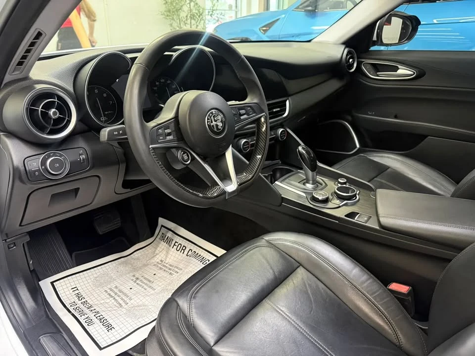 2018 Alfa Romeo Giulia - Image 10 of 20