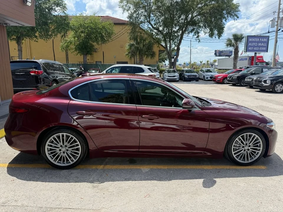2018 Alfa Romeo Giulia - Image 5 of 20