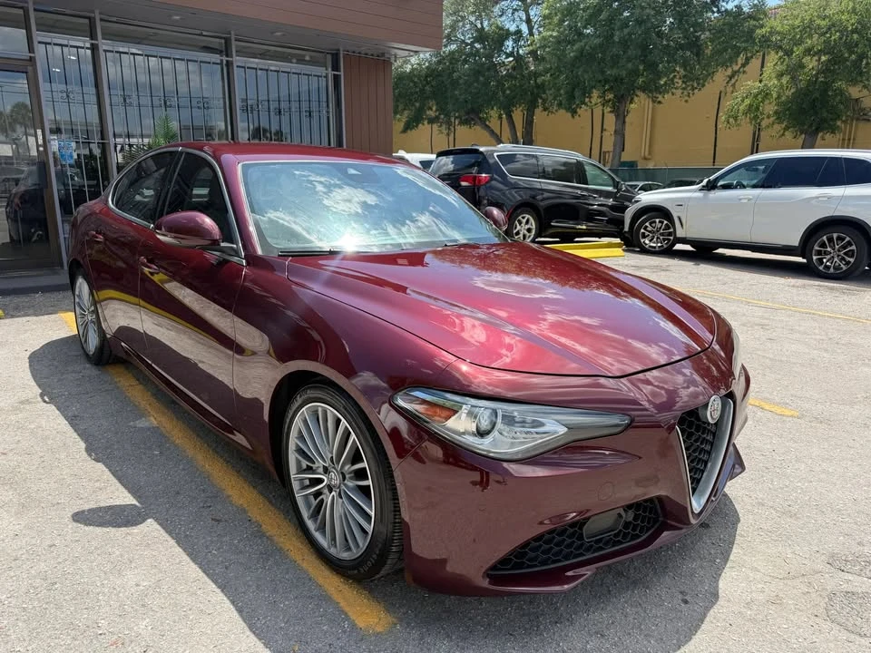 2018 Alfa Romeo Giulia - Image 4 of 20