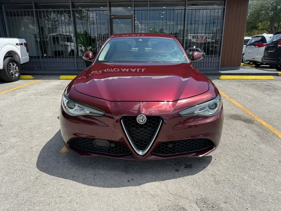 2018 Alfa Romeo Giulia - Image 2 of 20