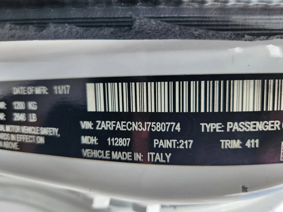 2018 Alfa Romeo Giulia - Image 16 of 16