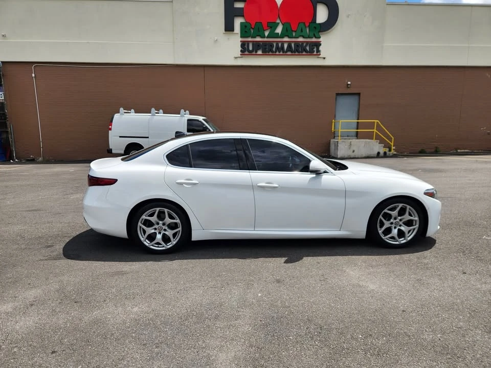2018 Alfa Romeo Giulia - Image 6 of 16