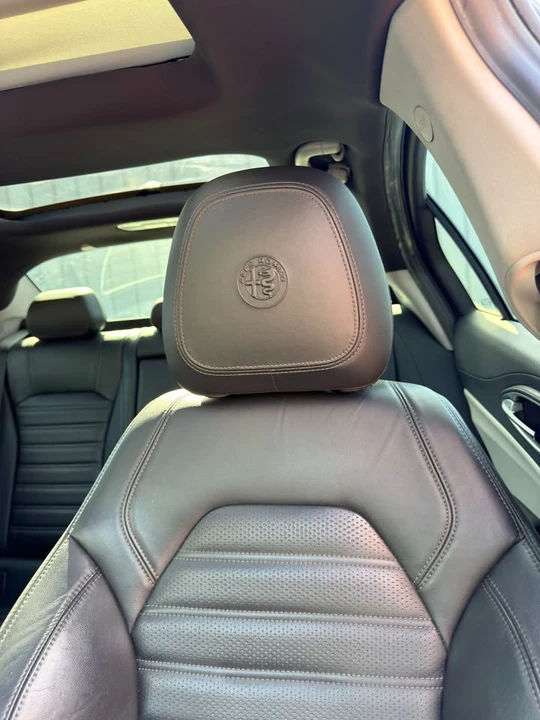 2018 Alfa Romeo Giulia - Image 10 of 20