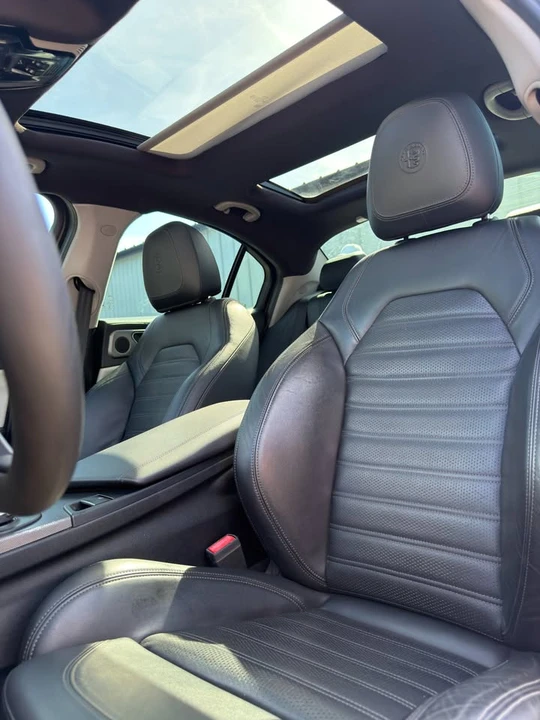 2018 Alfa Romeo Giulia - Image 14 of 20