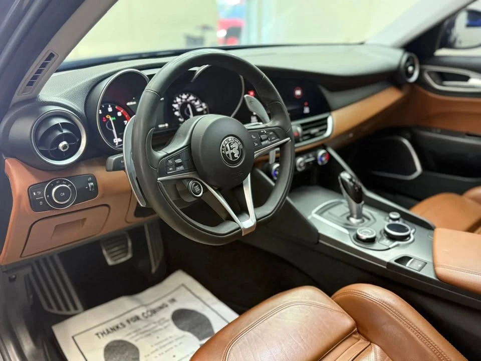2018 Alfa Romeo Giulia - Image 6 of 16