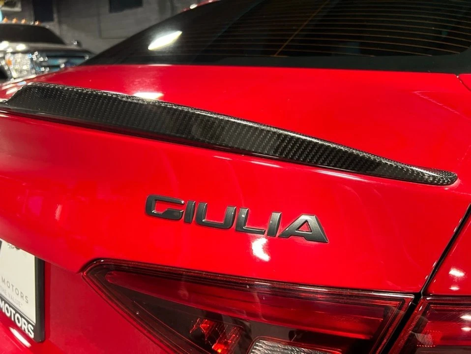 2018 Alfa Romeo Giulia - Image 18 of 20