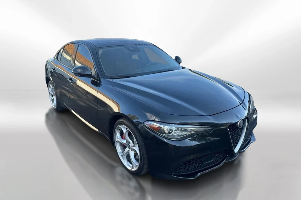 2018 Alfa Romeo Giulia - Image 7 of 20