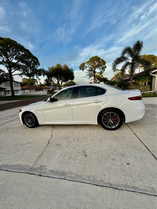 2018 Alfa Romeo Giulia - Image 8 of 13