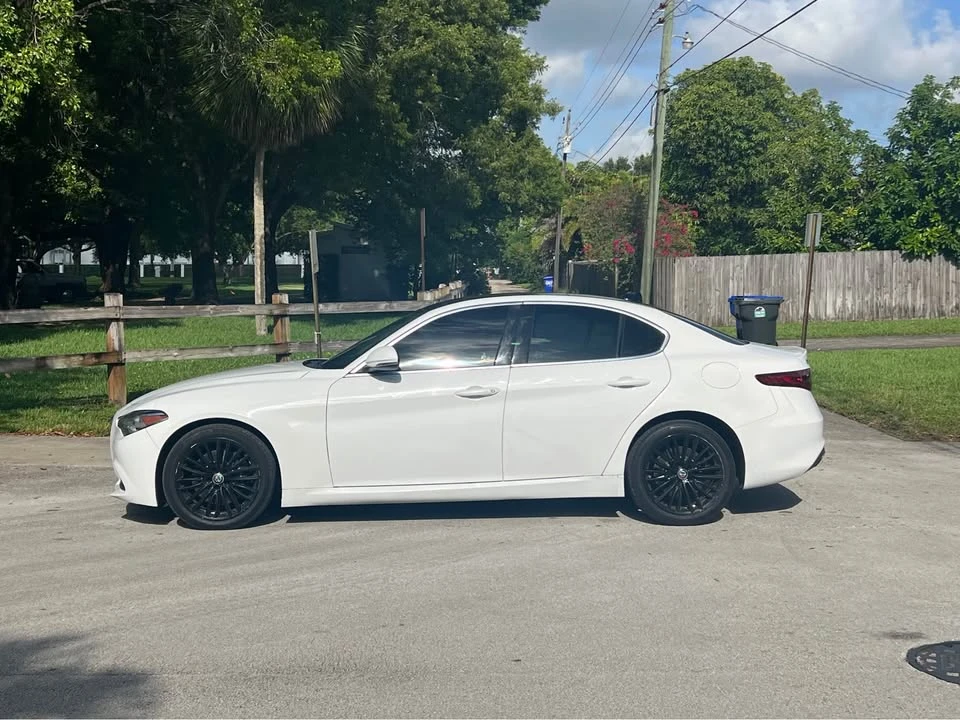 2018 Alfa Romeo Giulia - Image 3 of 9