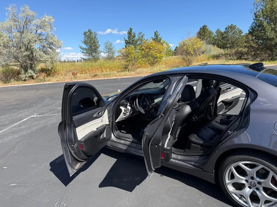 2018 Alfa Romeo Giulia - Image 10 of 20