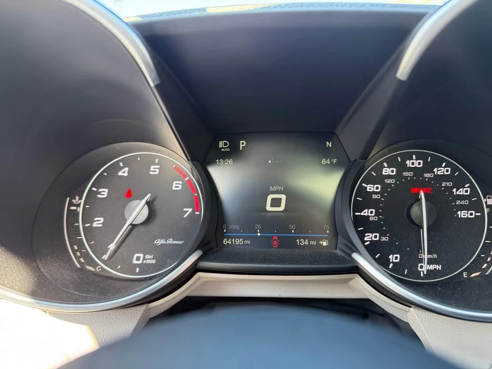 2018 Alfa Romeo Giulia - Image 12 of 20
