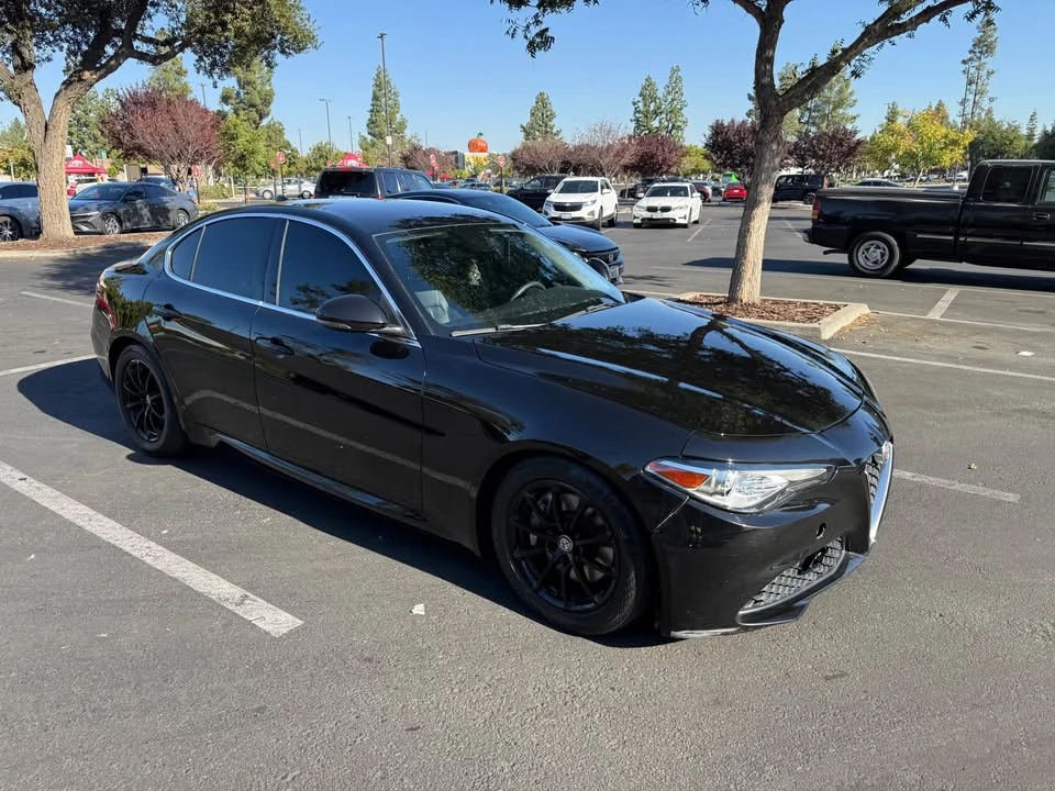 2018 Alfa Romeo Giulia - Image 2 of 6