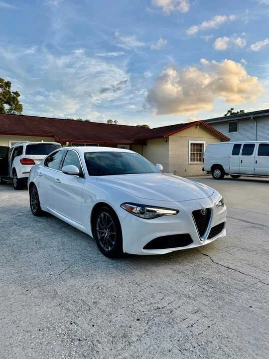 2018 Alfa Romeo Giulia - Image 6 of 13