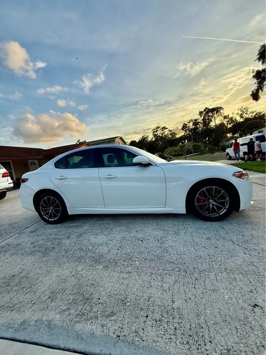 2018 Alfa Romeo Giulia - Image 4 of 13