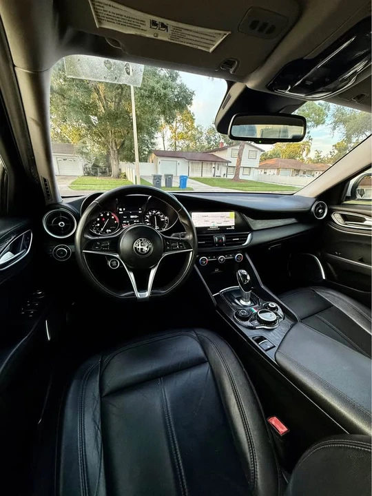 2018 Alfa Romeo Giulia - Image 13 of 13
