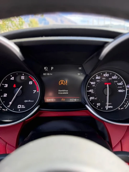 2018 Alfa Romeo Giulia - Image 11 of 14