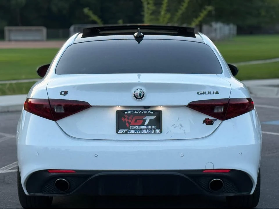 2018 Alfa Romeo Giulia - Image 6 of 16