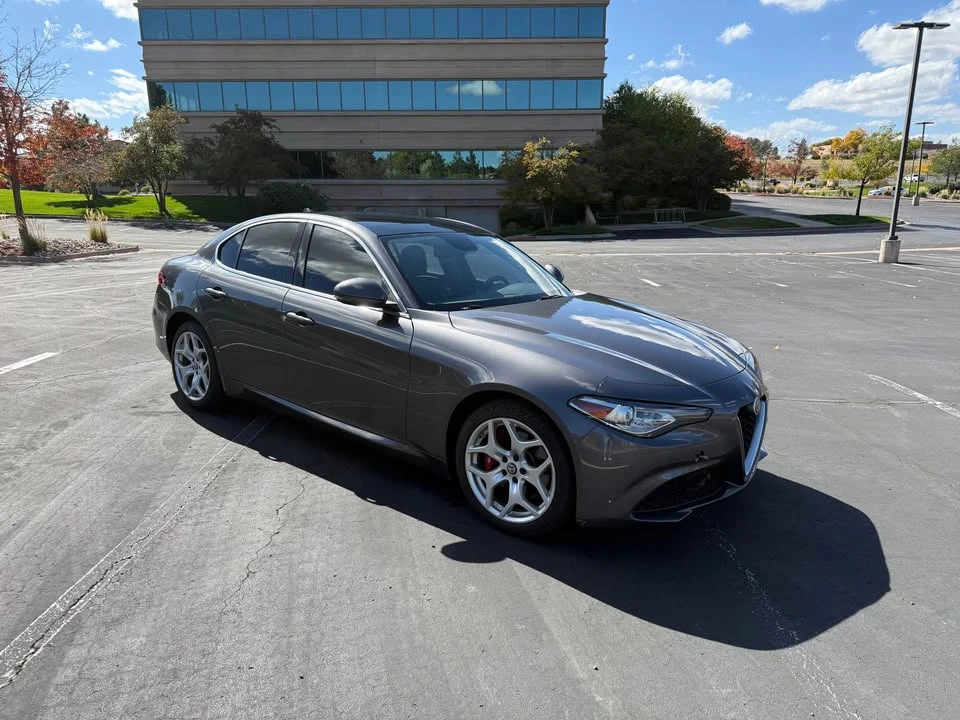 2018 Alfa Romeo Giulia - Image 7 of 20