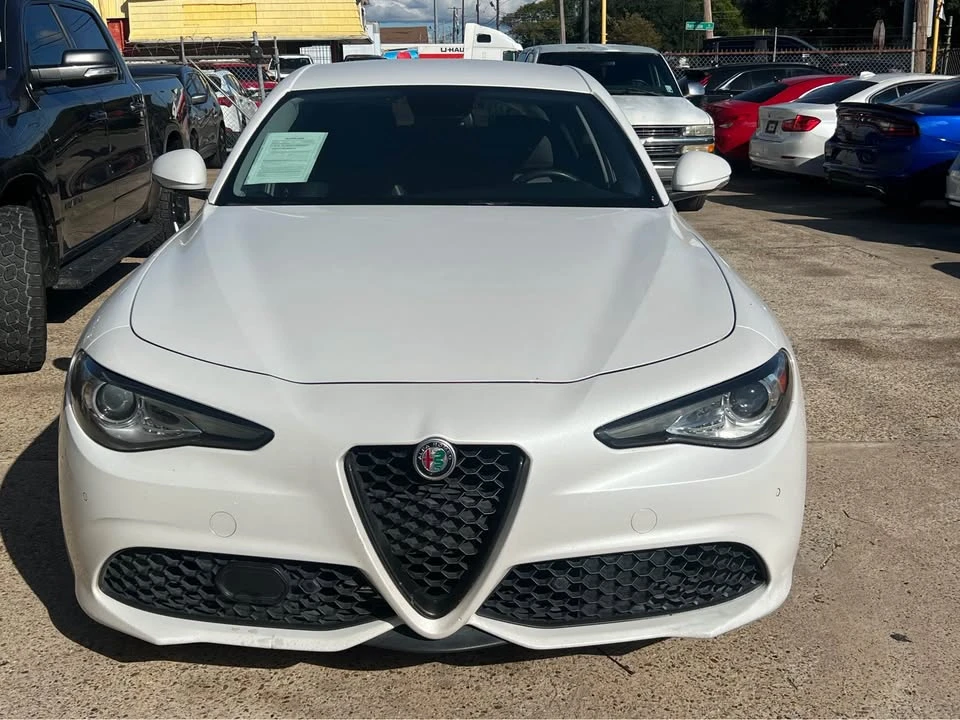 2018 Alfa Romeo Giulia - Image 3 of 8