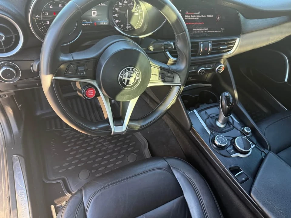2018 Alfa Romeo Giulia - Image 6 of 8