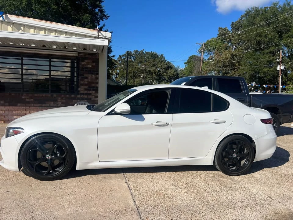2018 Alfa Romeo Giulia - Image 2 of 8