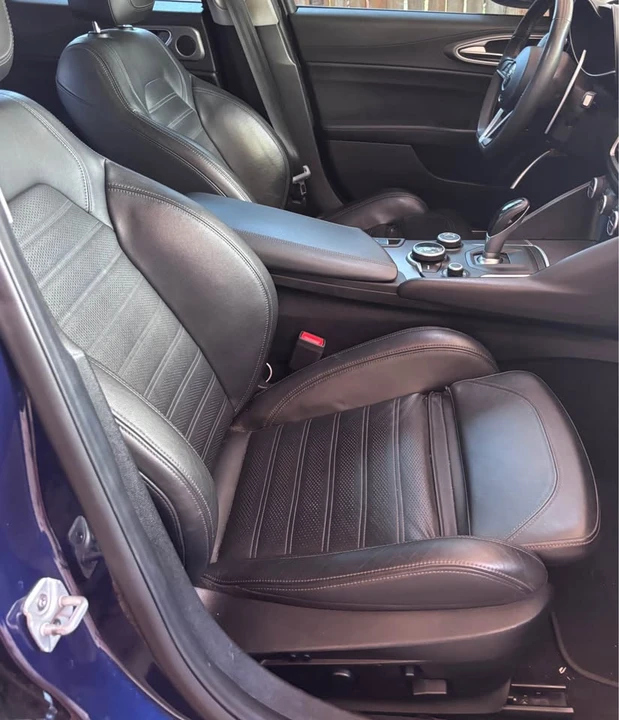 2018 Alfa Romeo Giulia - Image 5 of 15