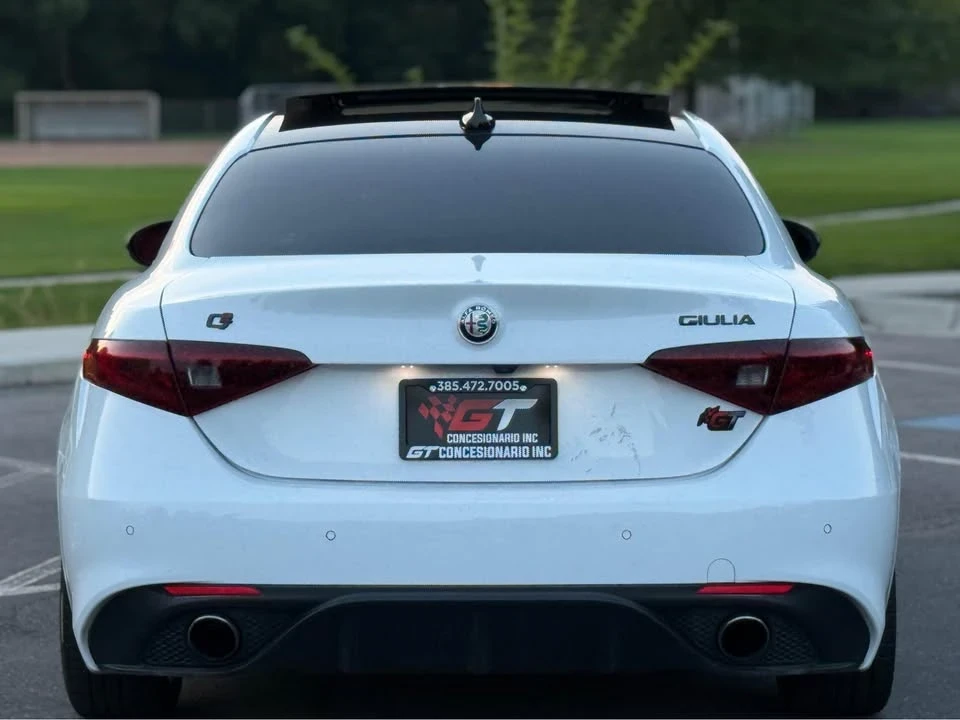 2018 Alfa Romeo Giulia - Image 6 of 16
