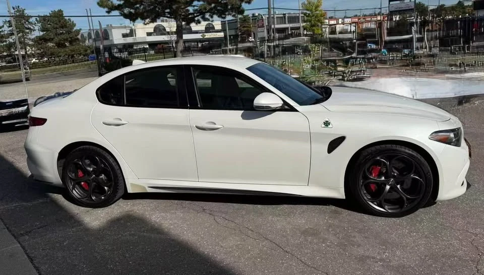 2018 Alfa Romeo Giulia - Image 3 of 12