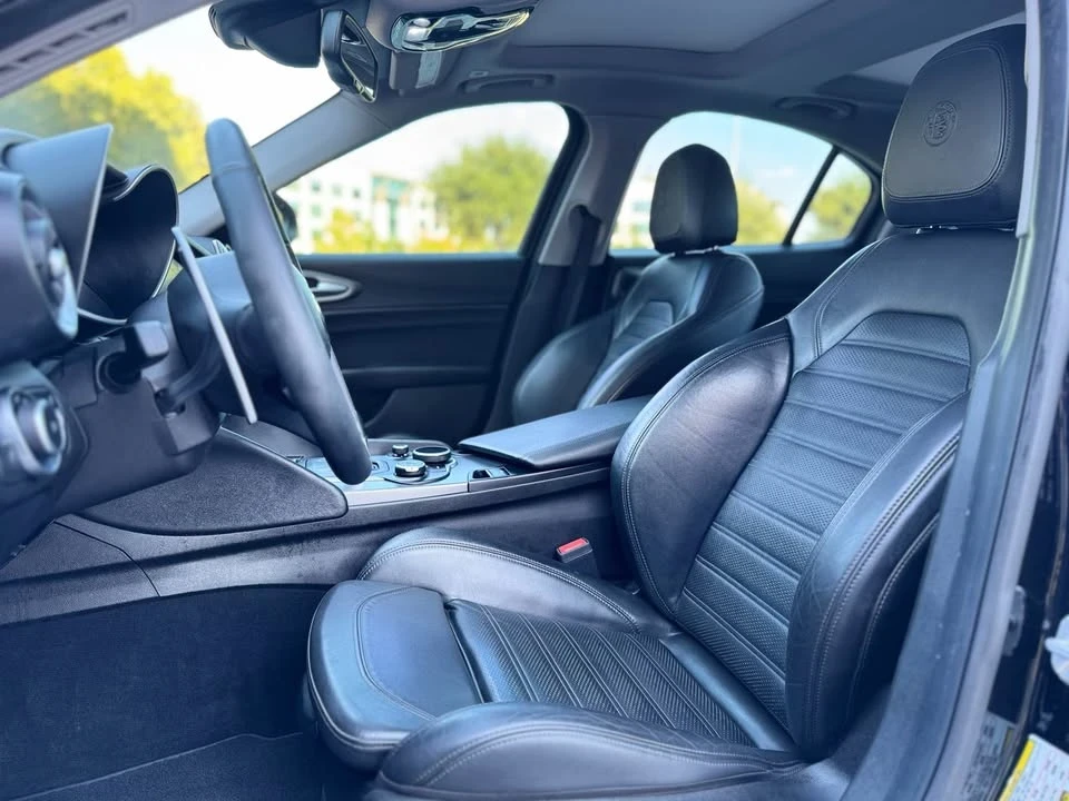 2018 Alfa Romeo Giulia - Image 10 of 20