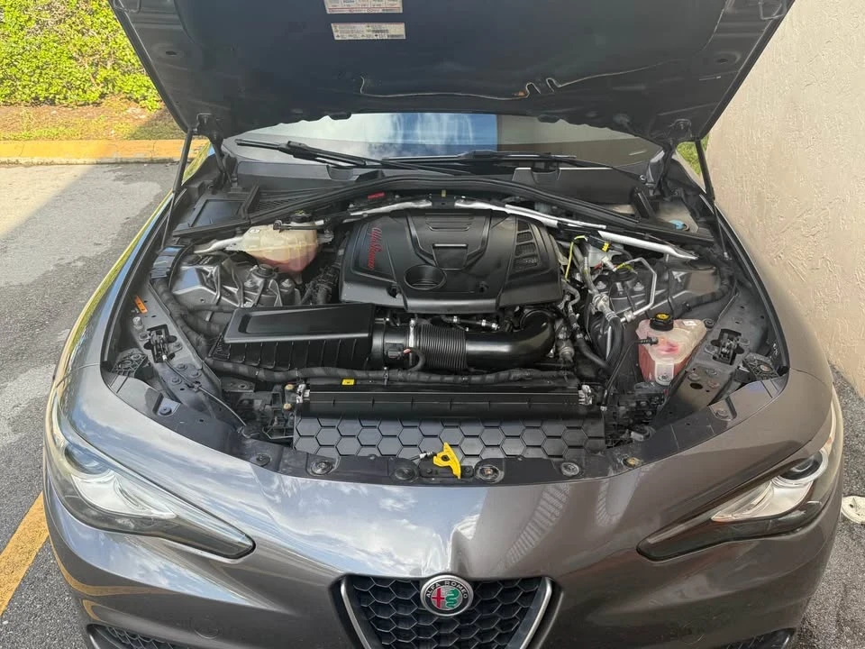 2018 Alfa Romeo Giulia - Image 8 of 10