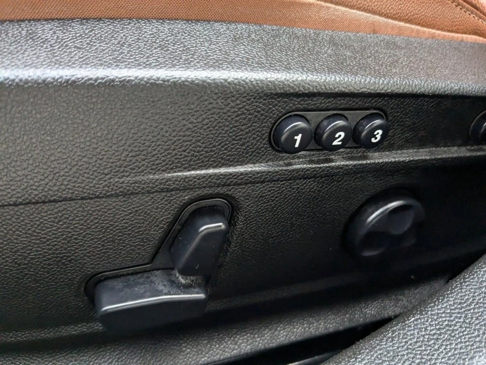 2018 Alfa Romeo Giulia - Image 19 of 20