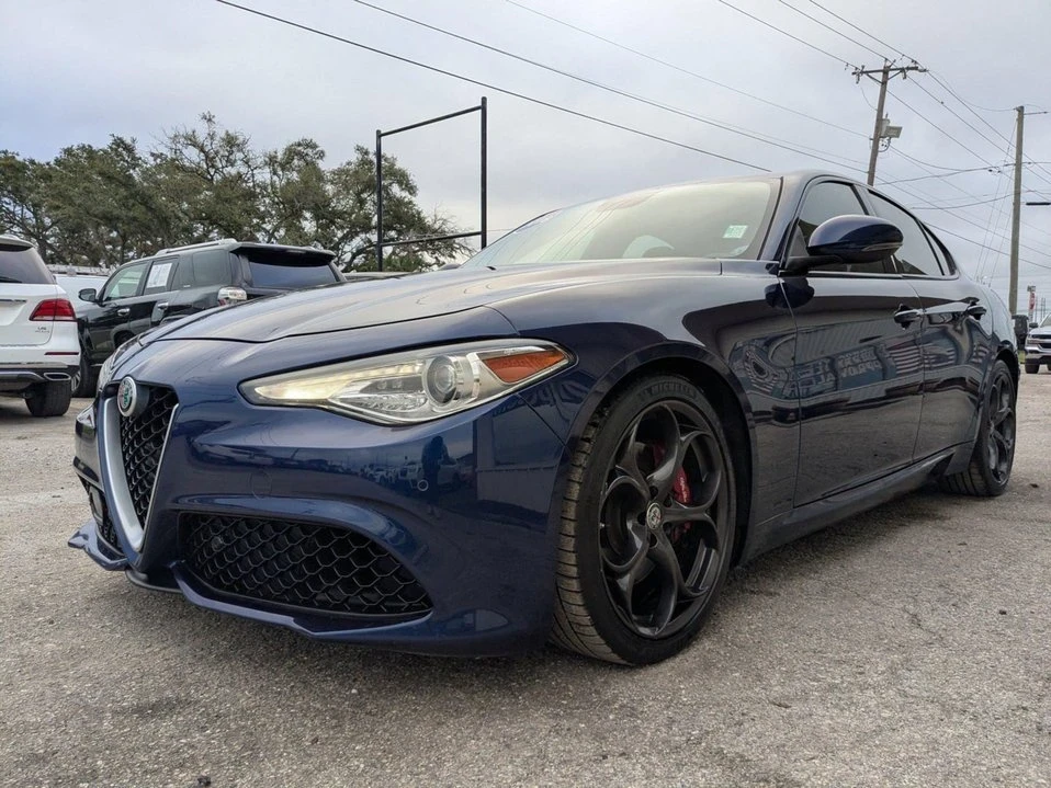2018 Alfa Romeo Giulia - Image 8 of 20