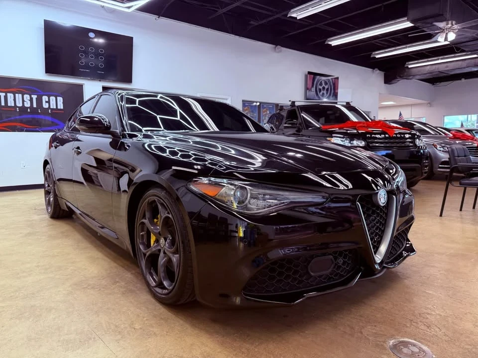 2018 Alfa Romeo Giulia - Image 2 of 15