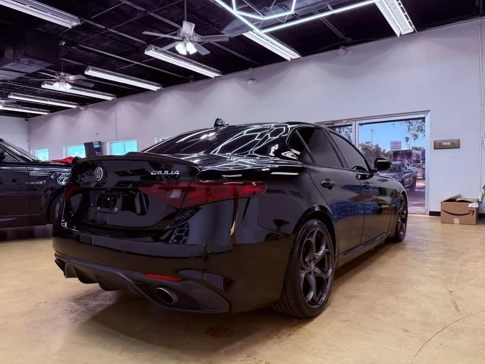 2018 Alfa Romeo Giulia - Image 3 of 15