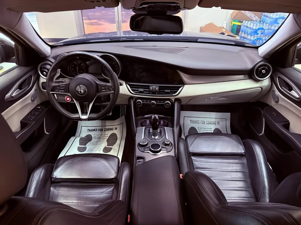 2018 Alfa Romeo Giulia - Image 7 of 15